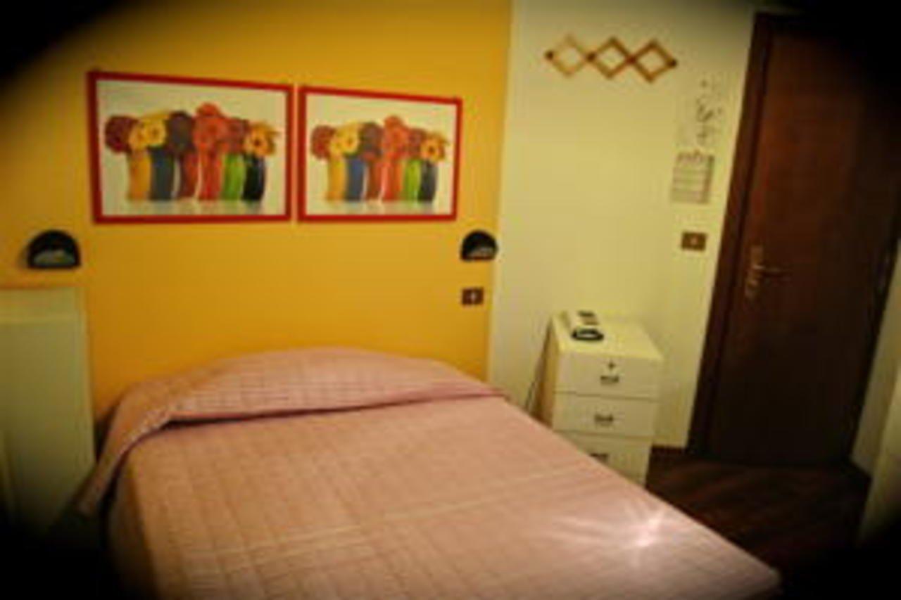 Twelve Hotel Moncalieri Luaran gambar