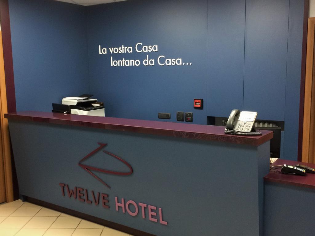 Twelve Hotel Moncalieri Luaran gambar