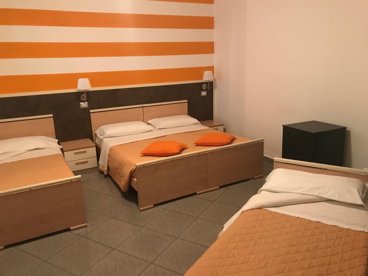 Twelve Hotel Moncalieri Luaran gambar