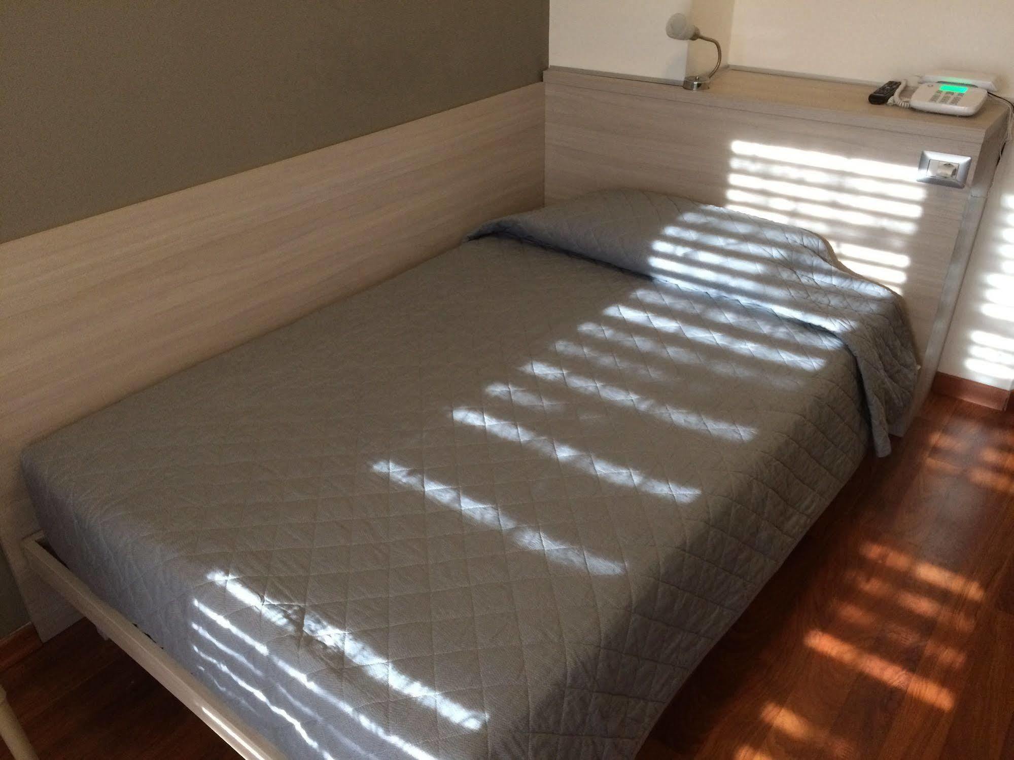 Twelve Hotel Moncalieri Bilik gambar